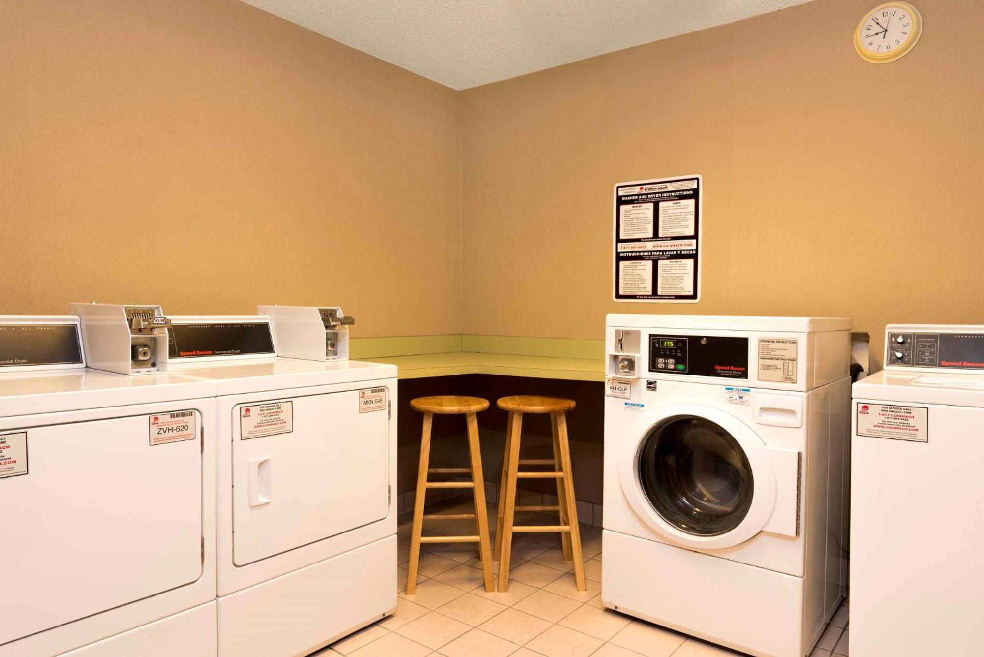 Homewood Suites By Hilton Indianapolis Airport / Plainfield Extérieur photo