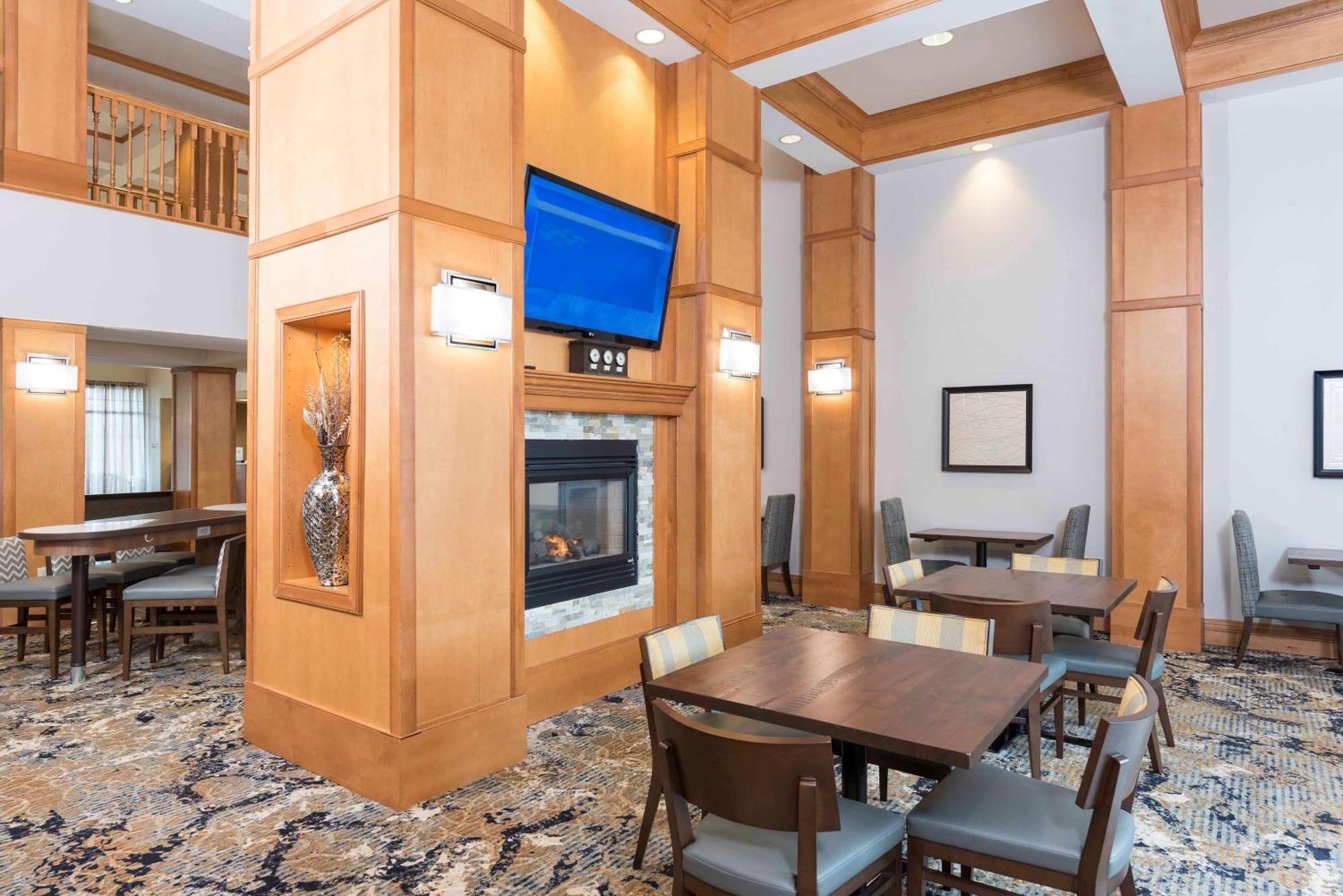 Homewood Suites By Hilton Indianapolis Airport / Plainfield Extérieur photo
